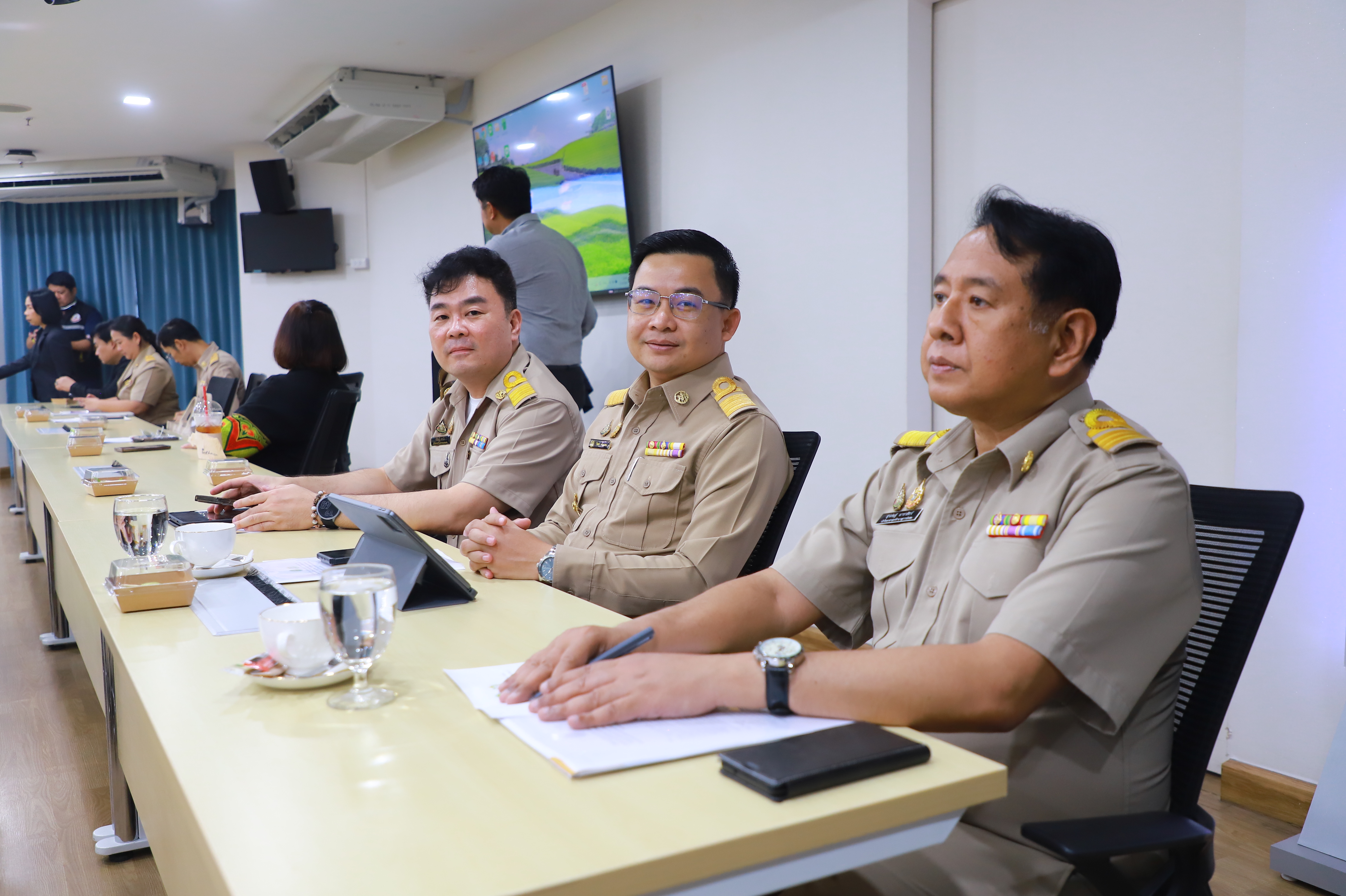 title - ส.ป.ก. ร่วมประชุมกับกระทรวงทรัพยากรธรรมชาติและสิ่งแวดล้อม หารือแนวทางการพัฒนาระบบตรวจสอบแหล่งที่มาของผลผลิตทางการเกษตร และการส่งเสริมการนำเศษวัสดุทางการเกษตรไปใช้ประโยชน์